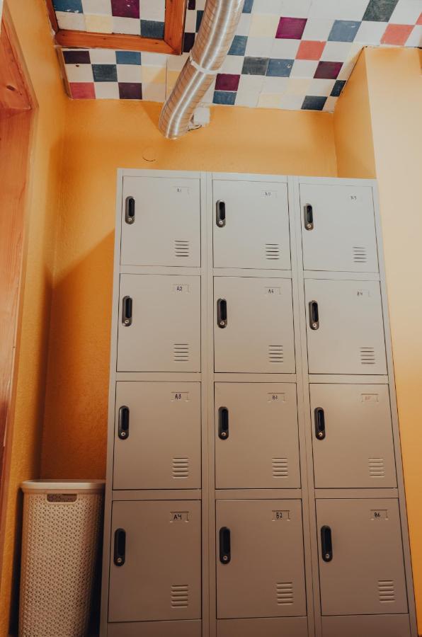 Oda Hostel Pristina Exteriör bild